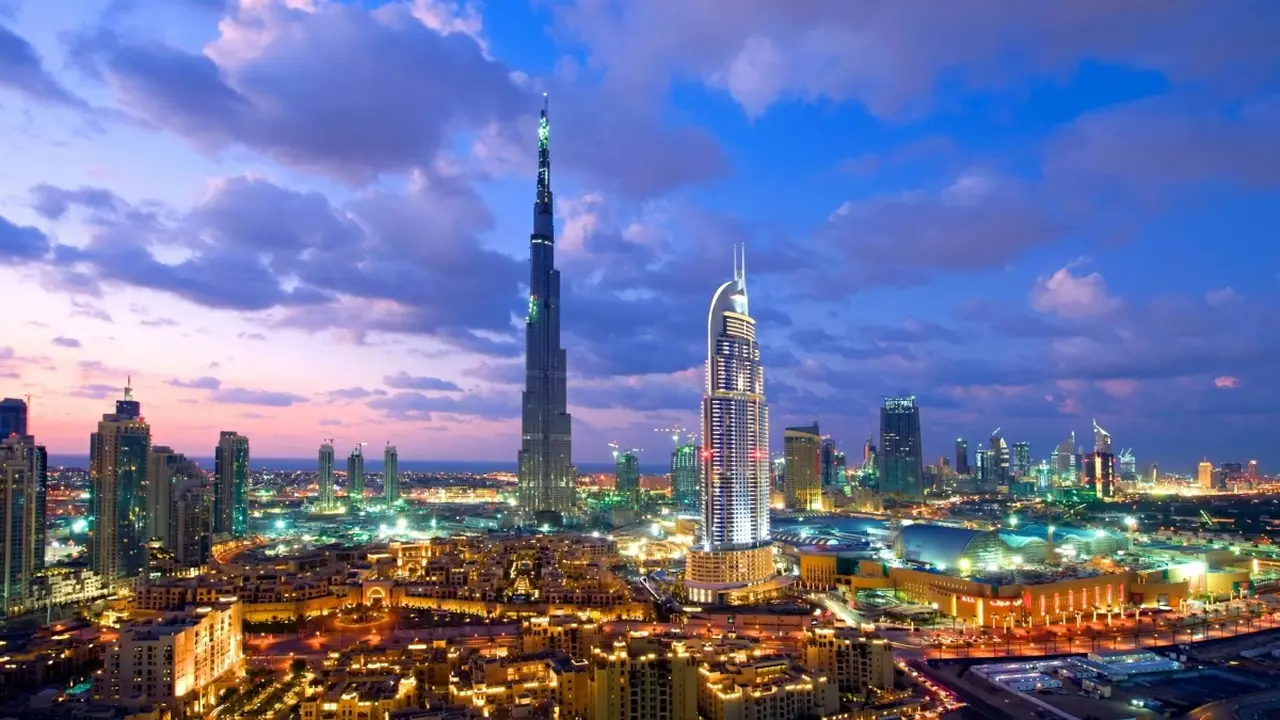 دبي تتألق في المركز الرابع عالمياً بعدد ناطحات السحاب بـ270 برجاً